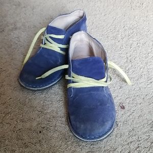 Kids LL Bean Chucka Bootots if life left!